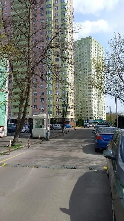 Апартаменты Великолепные апартаменты мет Дарница Левобережная Киев